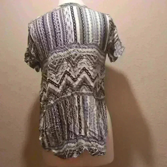 5/$25Olivaceous BLOUSE SLIDE SLITS Size medium FIRM$ - Picture 5 of 10